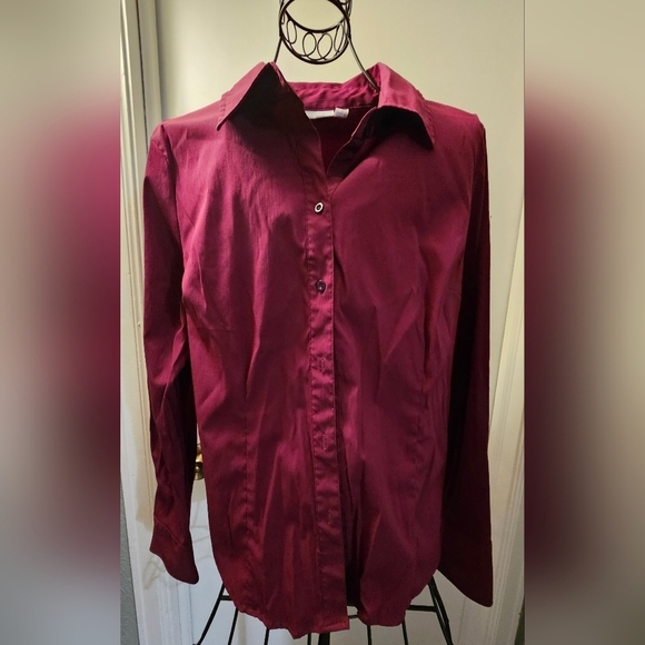 Size LARGE button-down burgandy shirt Apt. 9 stretch​​​ - Picture 1 of 7